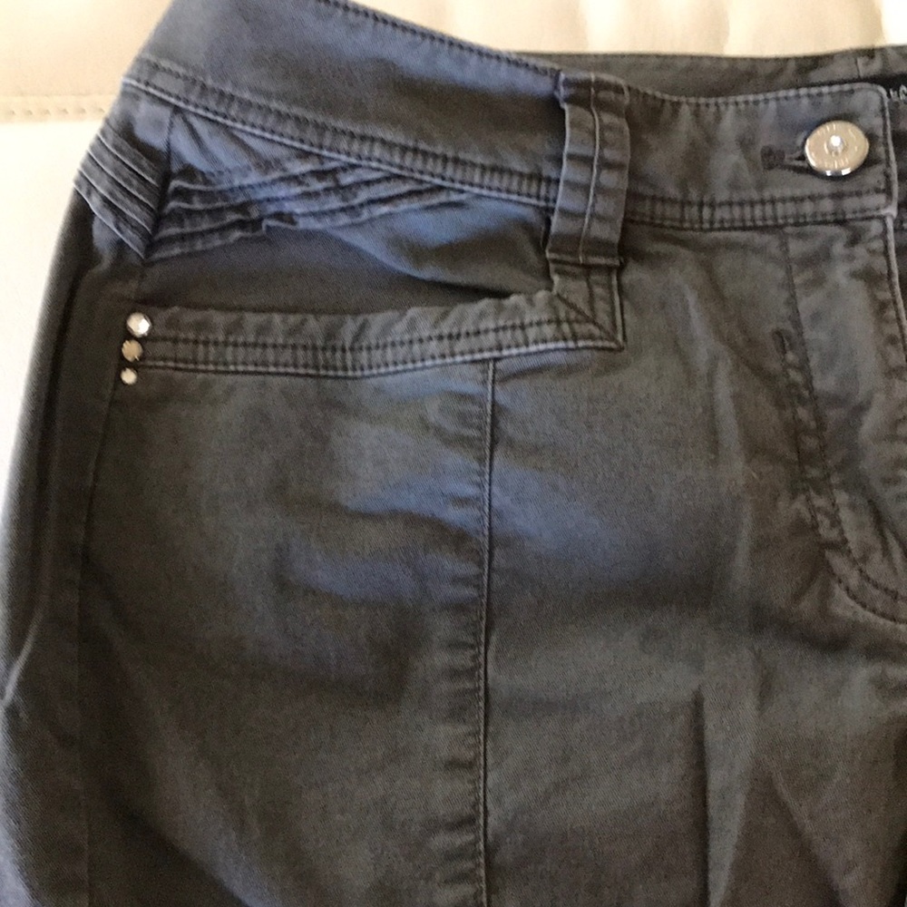Olive colored Capri pants